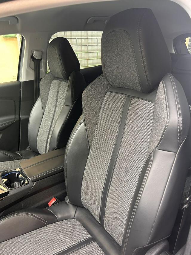 PEUGEOT 3008 BlueHDi 120 CV