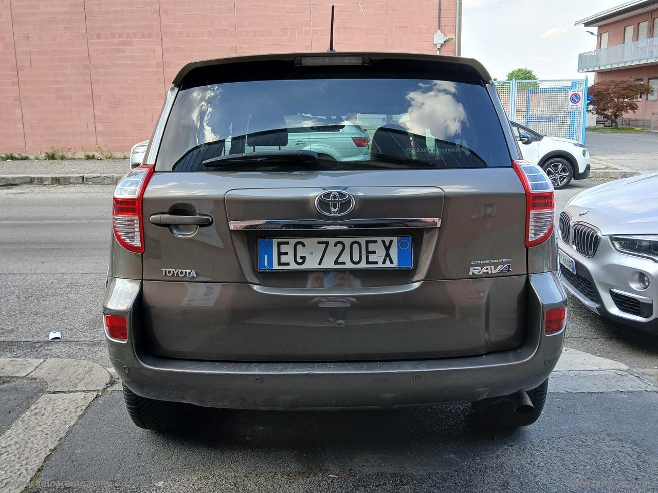 TOYOTA RAV4 Crossover 2.2 D-Cat A/T 150CV