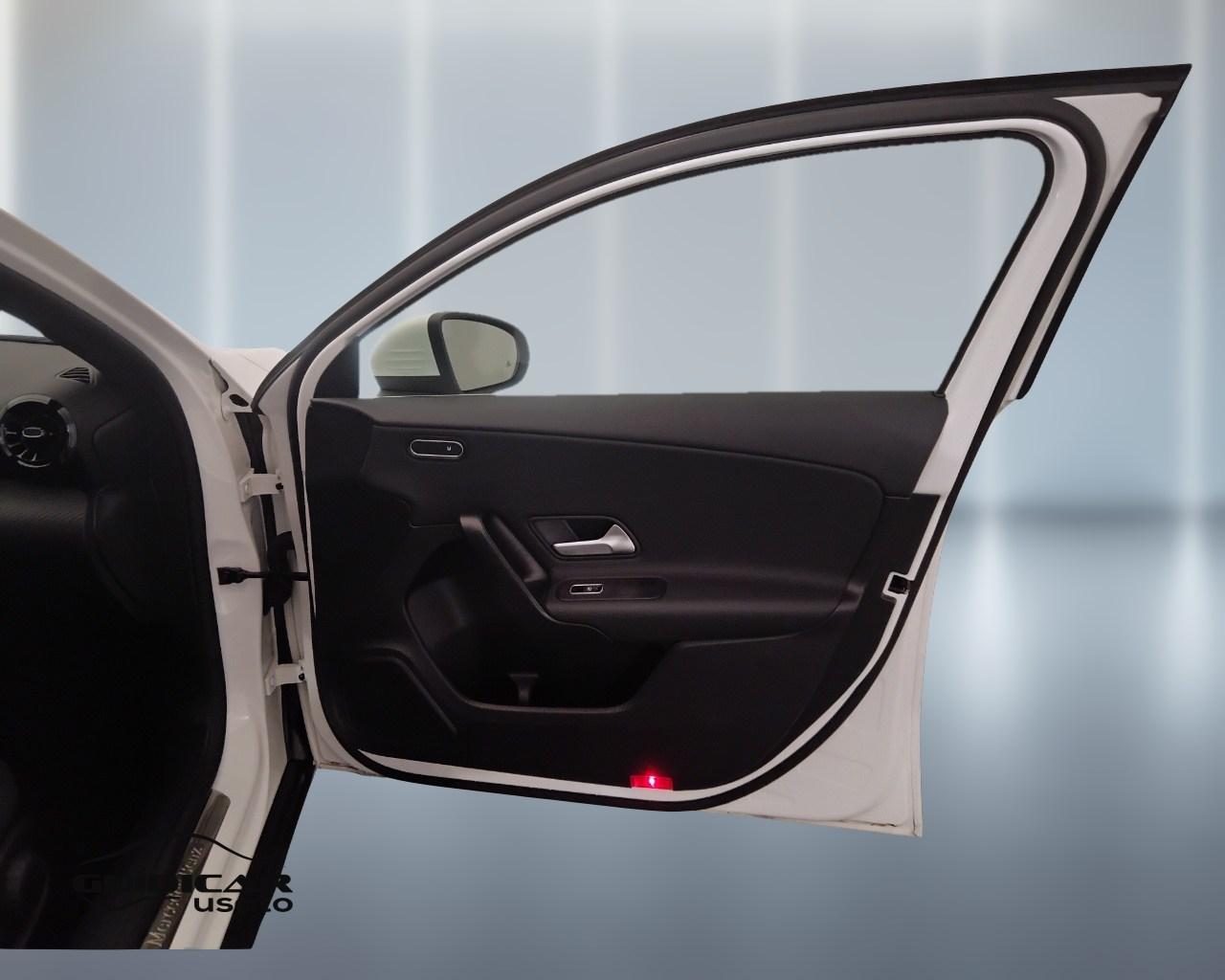 Mercedes-Benz Classe A - W177 2023 - A 180 d Advanced auto