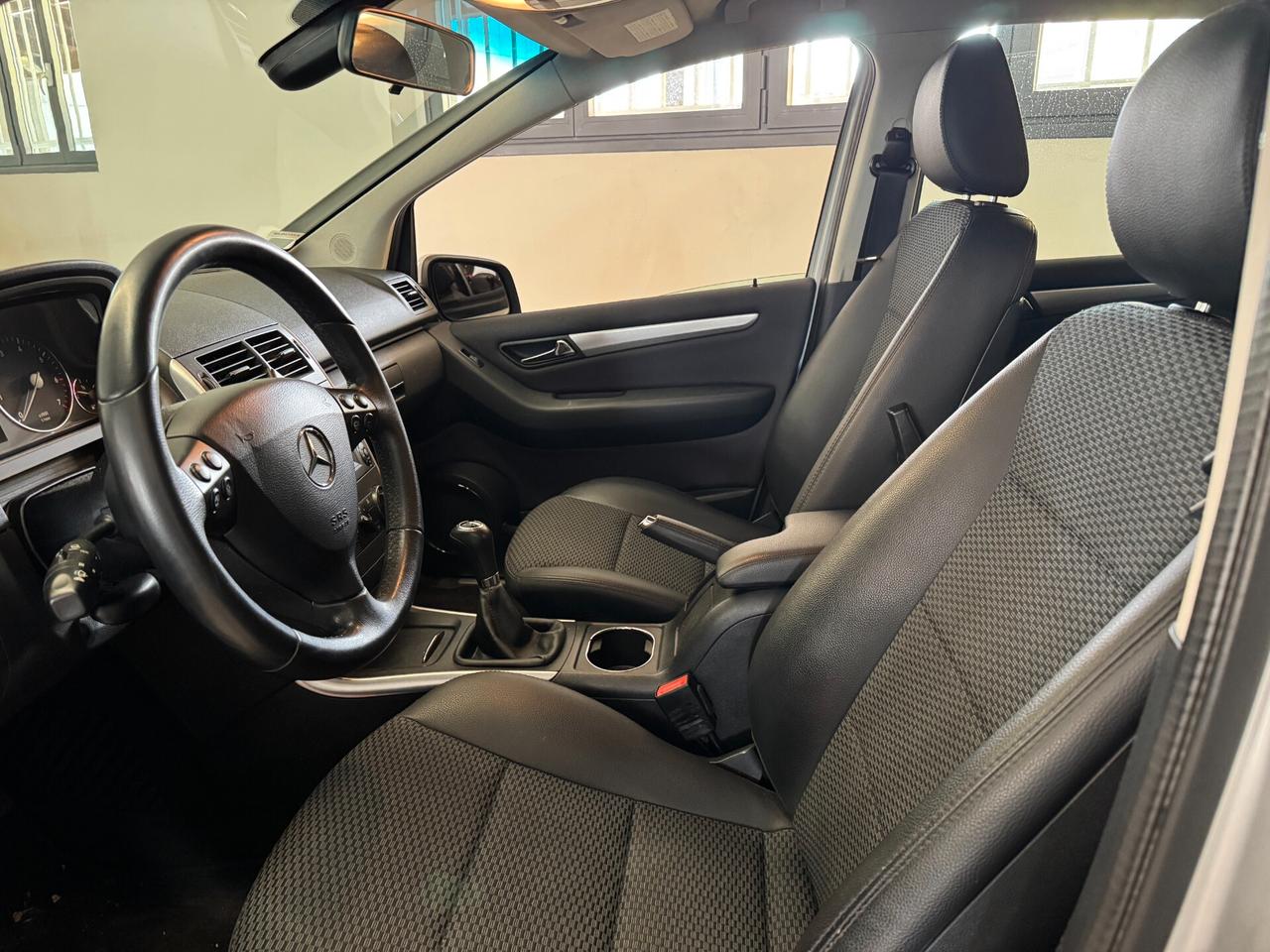 Mercedes-benz A 180 MERCEDES CLASSE BlueEFFICIENCY Special Edition NEOPATENTATI