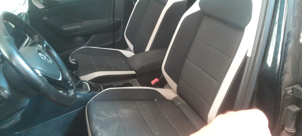 Volkswagen T-Roc cc16 116cv tdi anno 2019