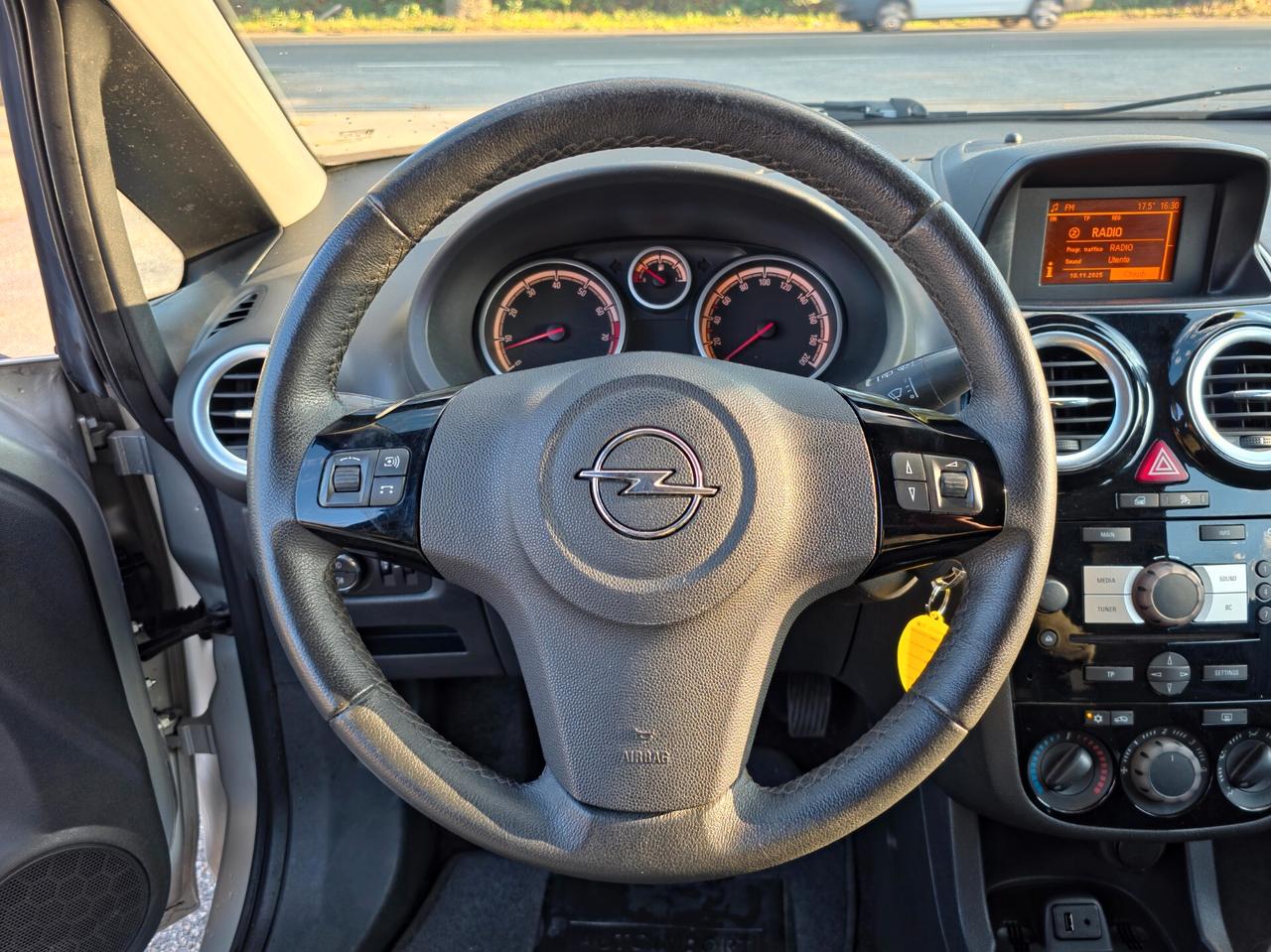 Opel Corsa 1.2 3 porte b-color 2015-E5B Manuale NEO