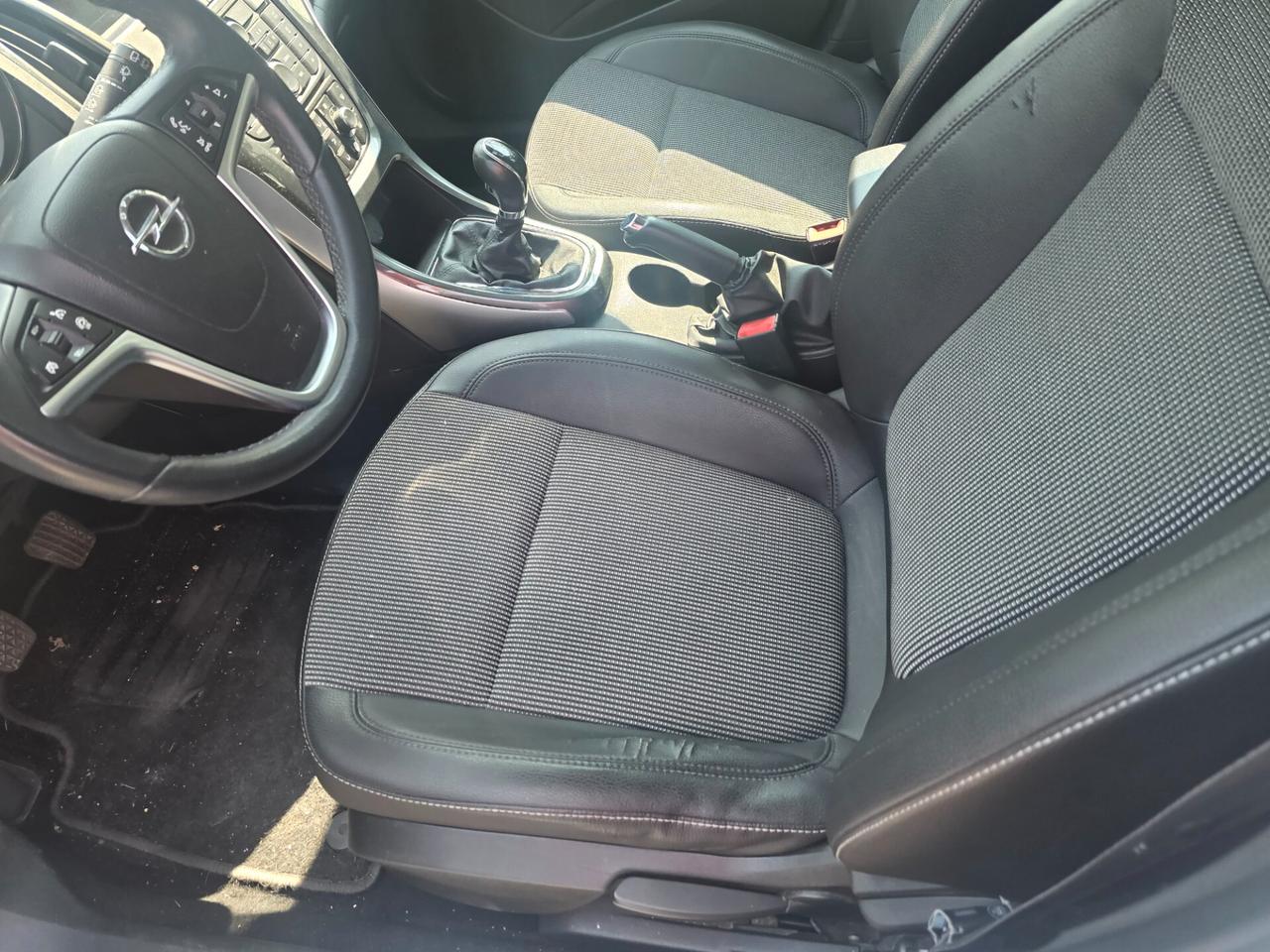 Opel Astra 1.7 CDTI 110CV Sports Tourer Cosmo Fleet
