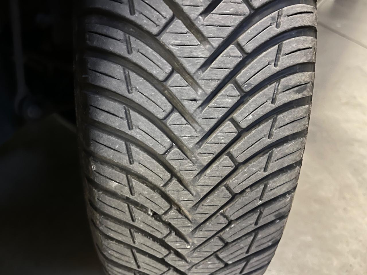 Toyota Yaris 1.0 5 porte Active