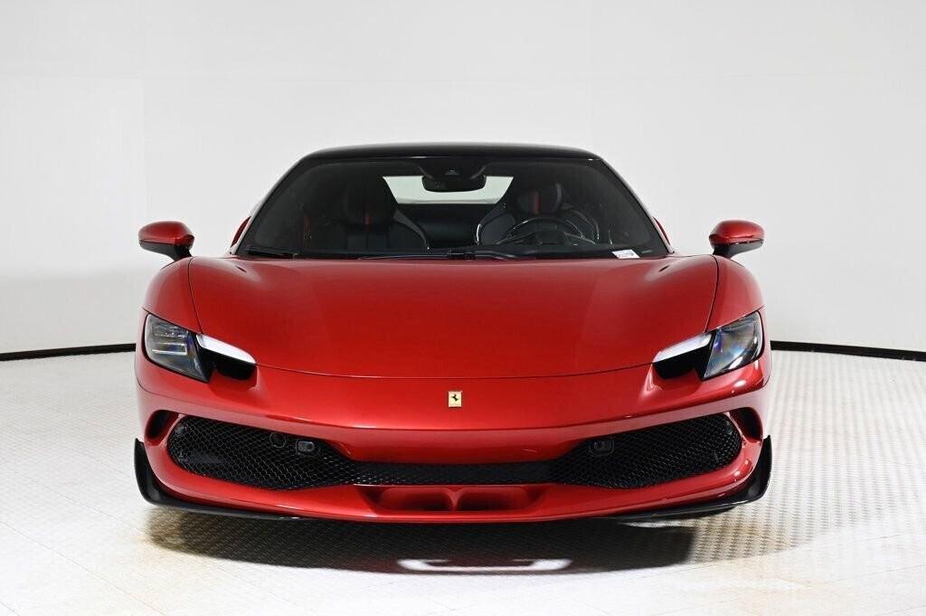 Ferrari 296 GTB NOLEGGIO LUNGO TERMINE - LEASING FULL INCLUSIVE