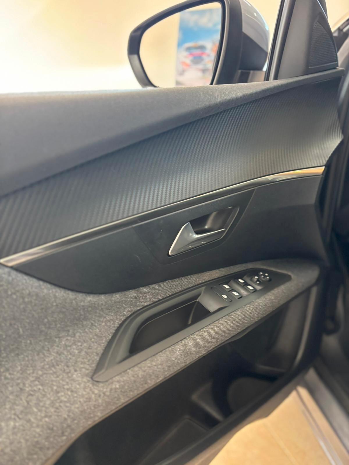 Peugeot 3008 BlueHDi 130 S&S Active Pack