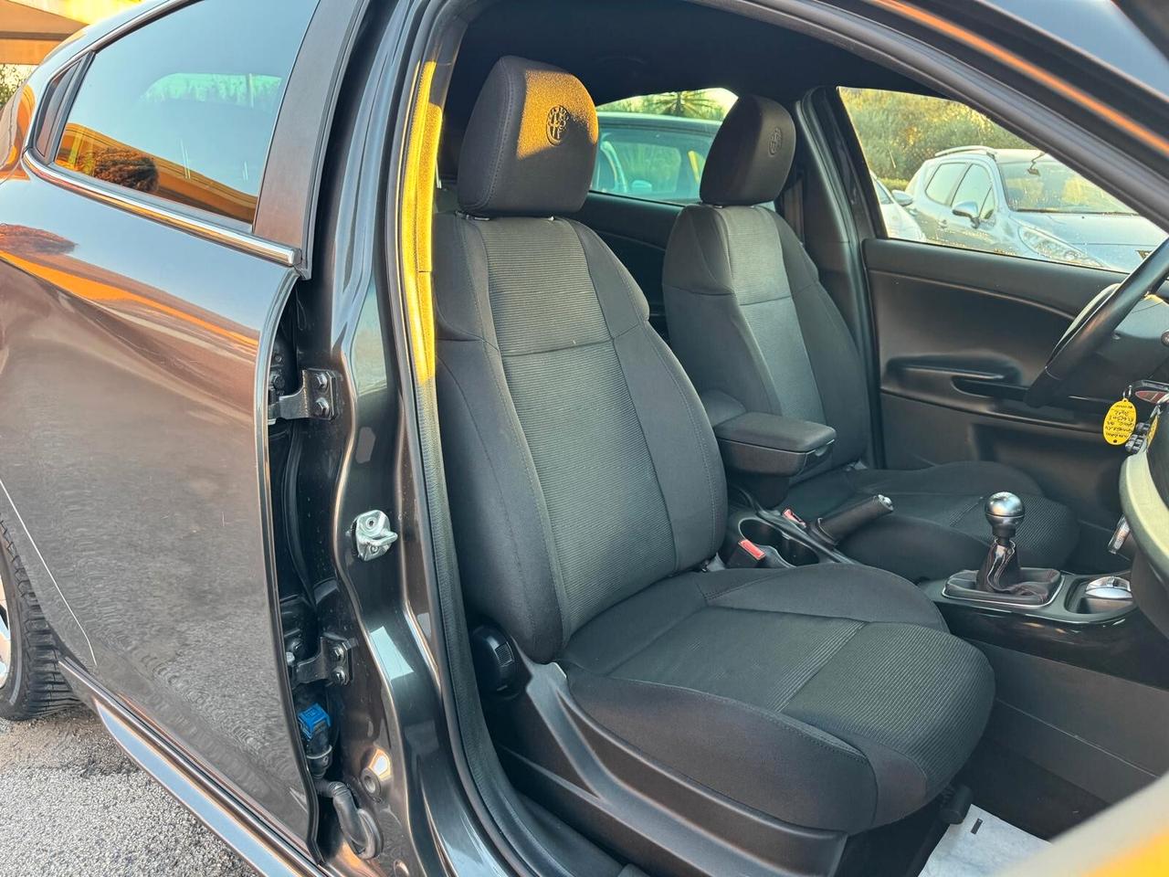 Alfa Romeo Giulietta 1.4 GPL 170CV DISTINCTIVE 2012