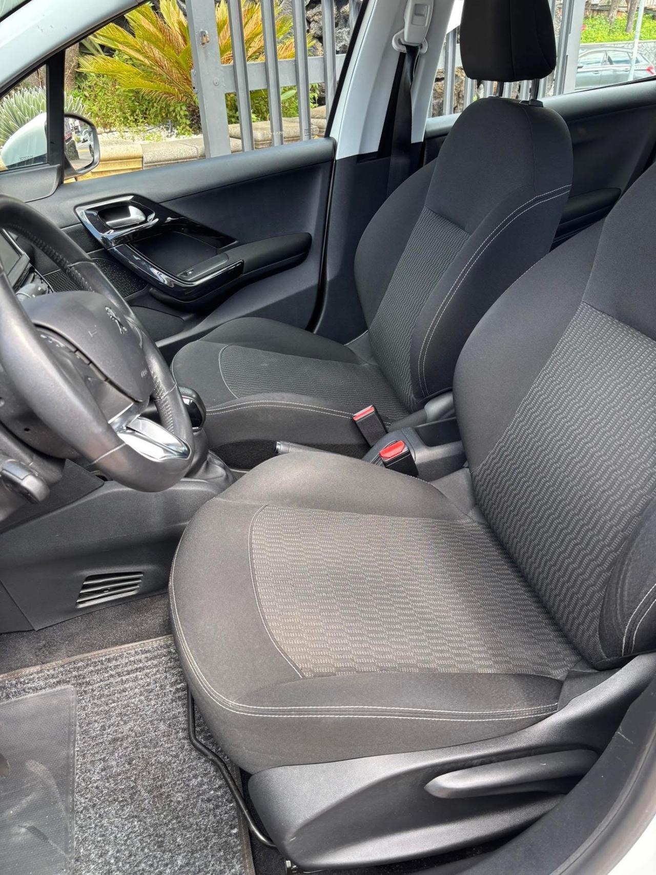Peugeot 208 BlueHDi 75 3 porte Allure