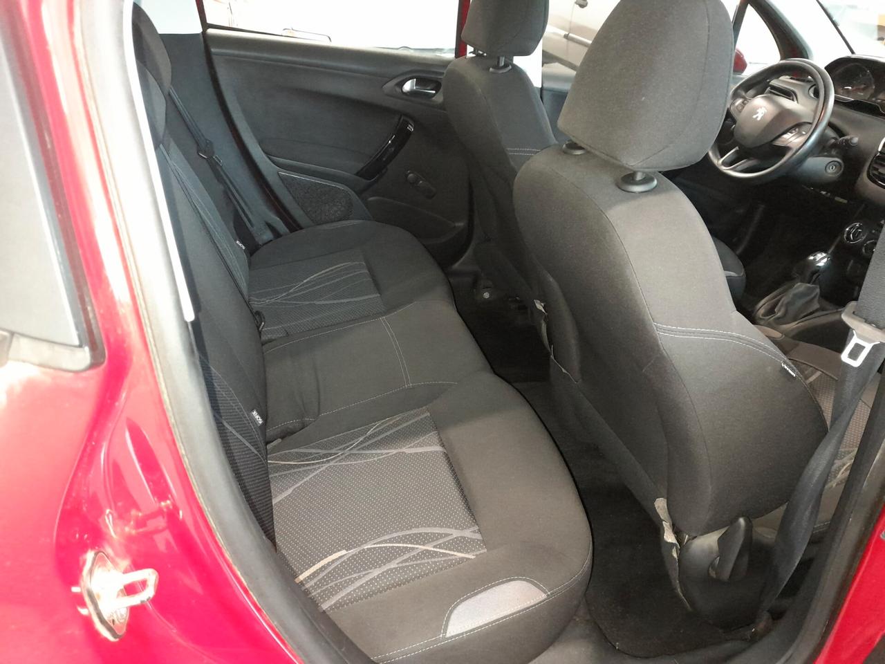 Peugeot 208 1.2 VTi 82 CV 5 porte Allure