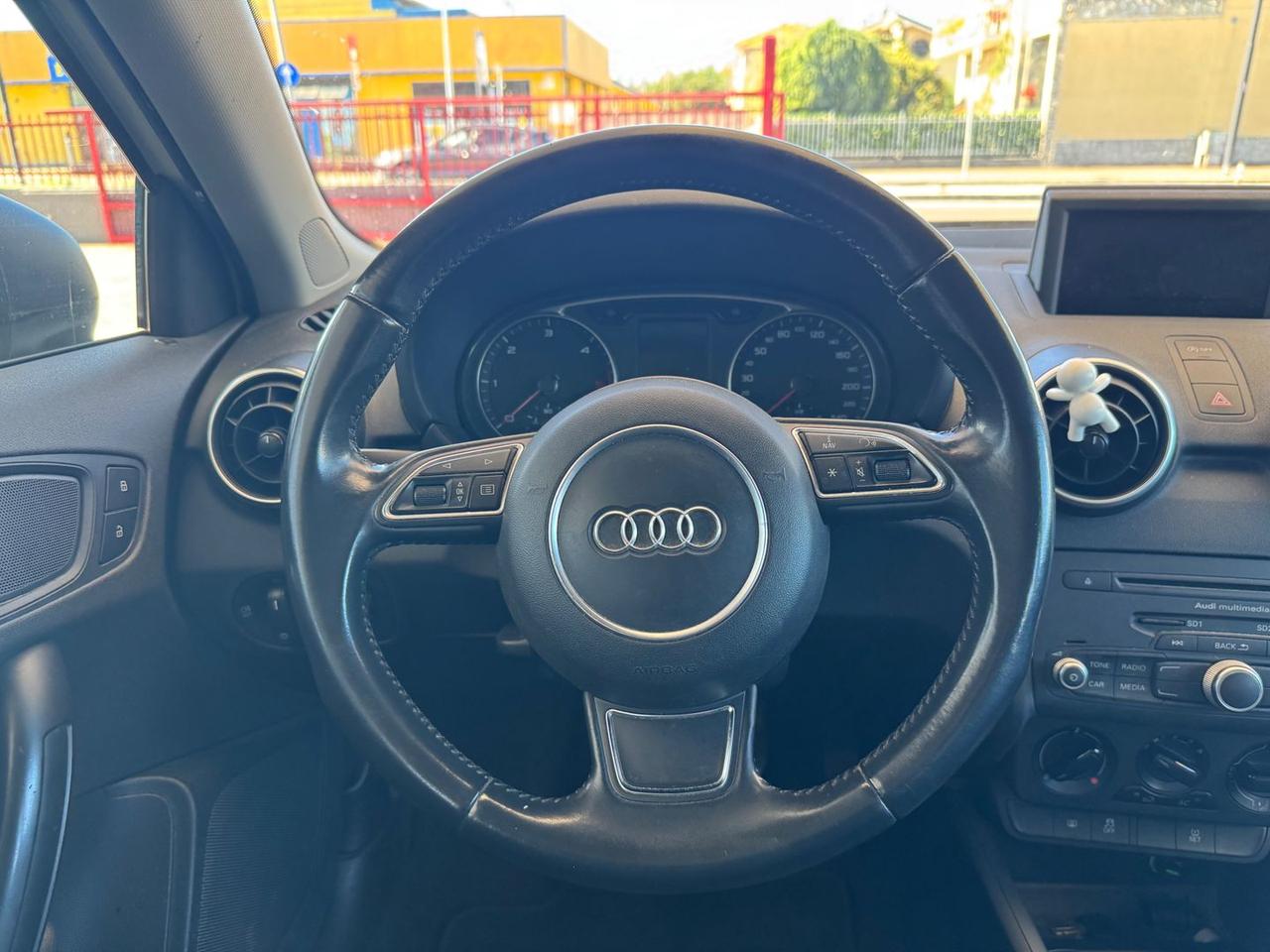 Audi A1 Admired 1.6 TDI #6654