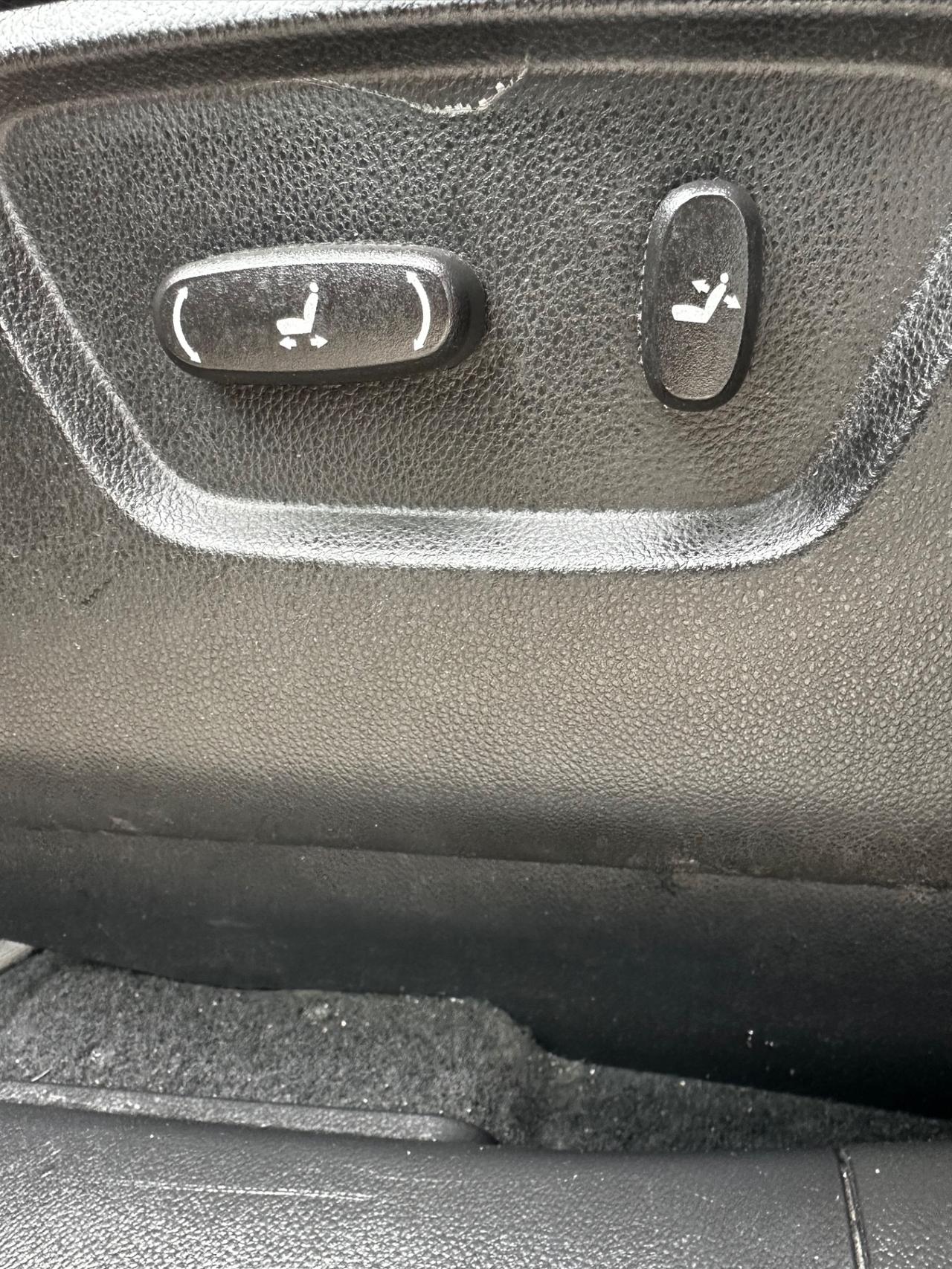 Chevrolet Captiva 2.0 VCDi LTZ 7 POSTI