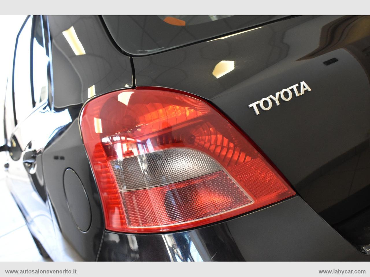 TOYOTA Yaris 1.4 D-4D 5p. Sol
