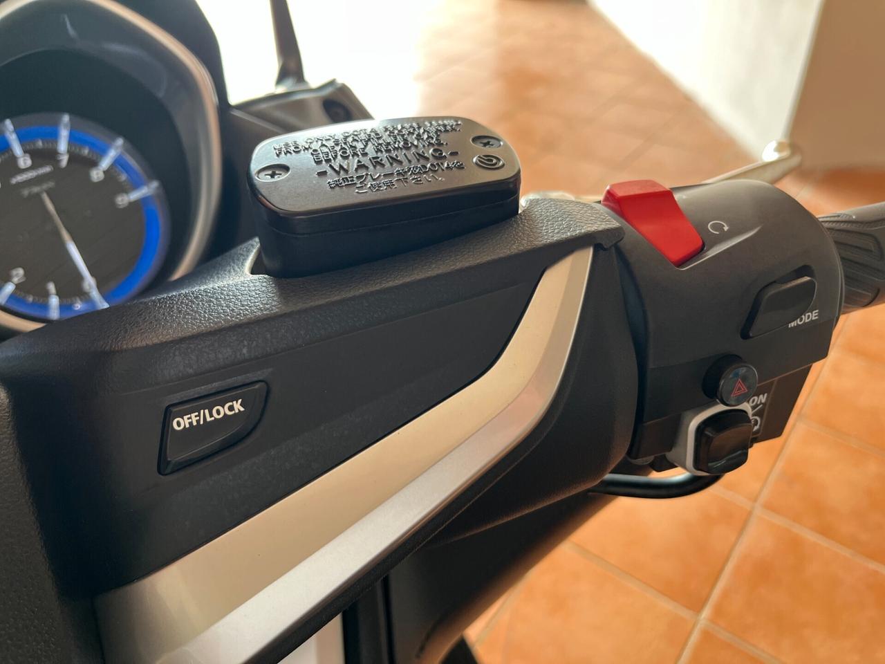 Yamaha T Max 530 DX