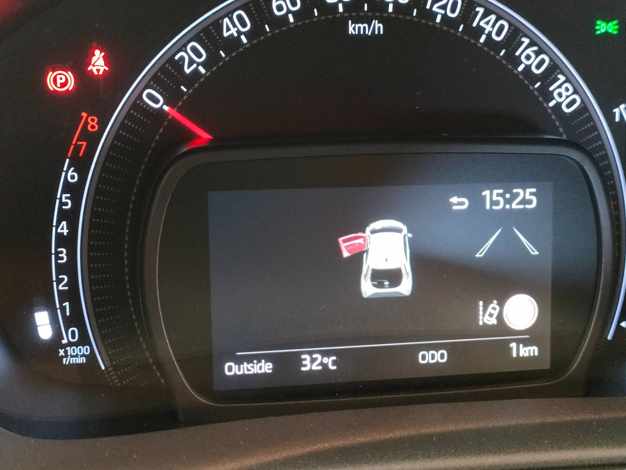 TOYOTA Aygo X 1.0B TREND MT - MY24