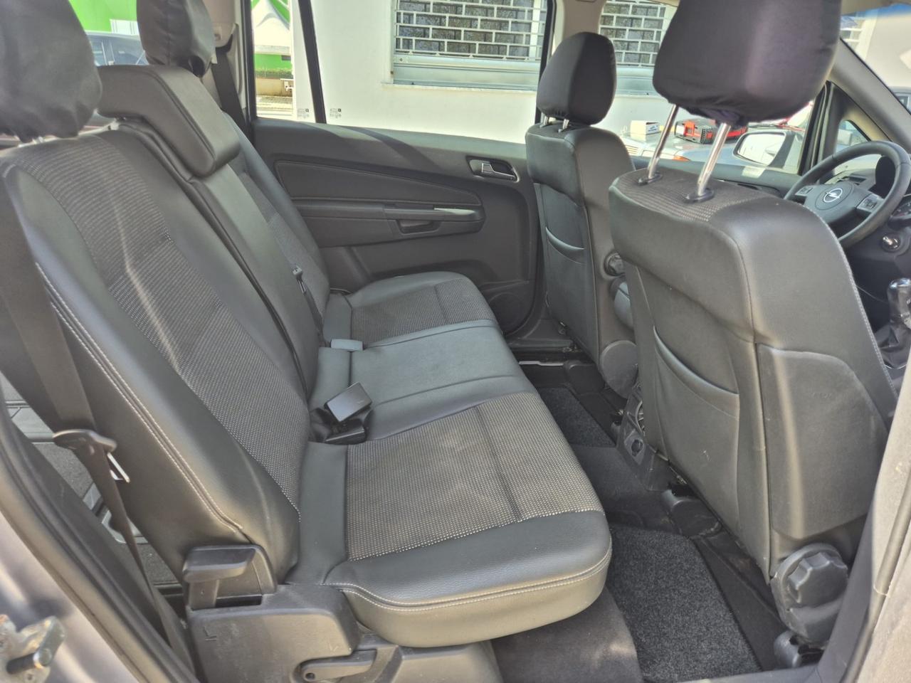 Opel Zafira 1.9 CDTI 120CV Cosmo 7 POSTI