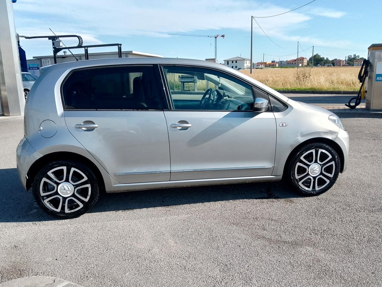 Volkswagen up 1.0 tutta tagliandata full optional