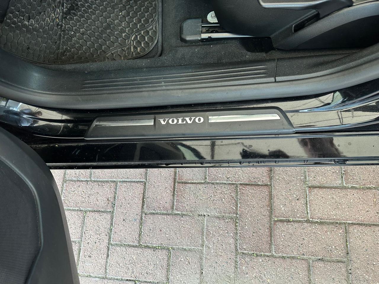 Volvo V40 Business Plus 2.0 T2 #6843