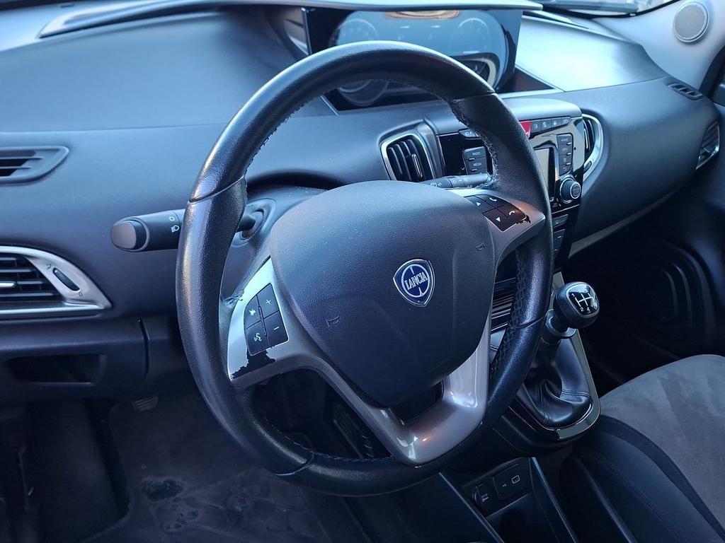 Lancia Ypsilon 5 Porte 1.2 Platinum