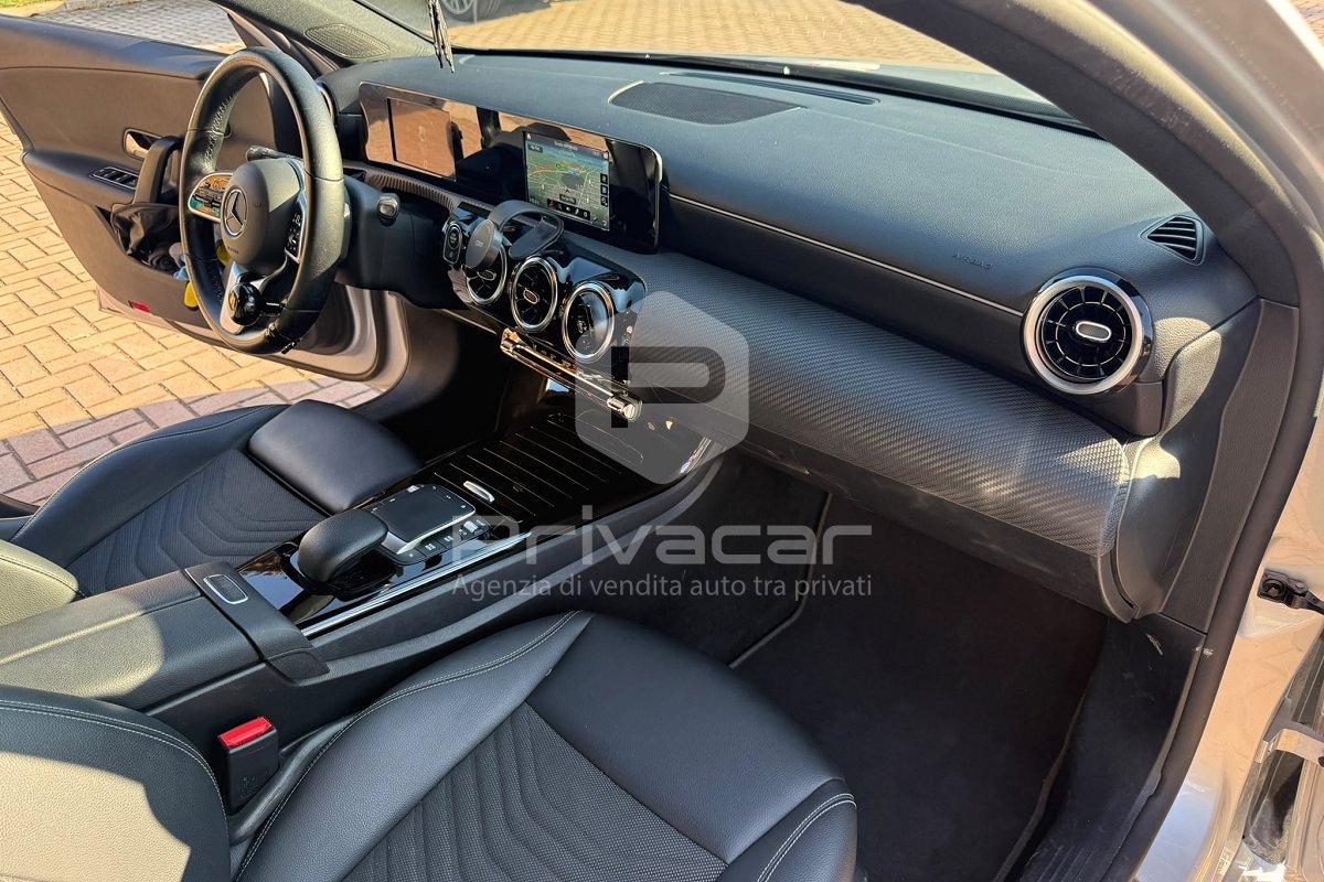 MERCEDES A 180 d Automatic Business