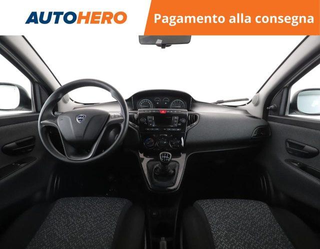 LANCIA Ypsilon 1.0 FireFly 5 porte S&S Hybrid Ecochic Silver