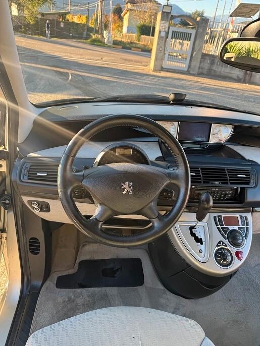 Peugeot 807 2.0 HDi FAP Norwest Mix