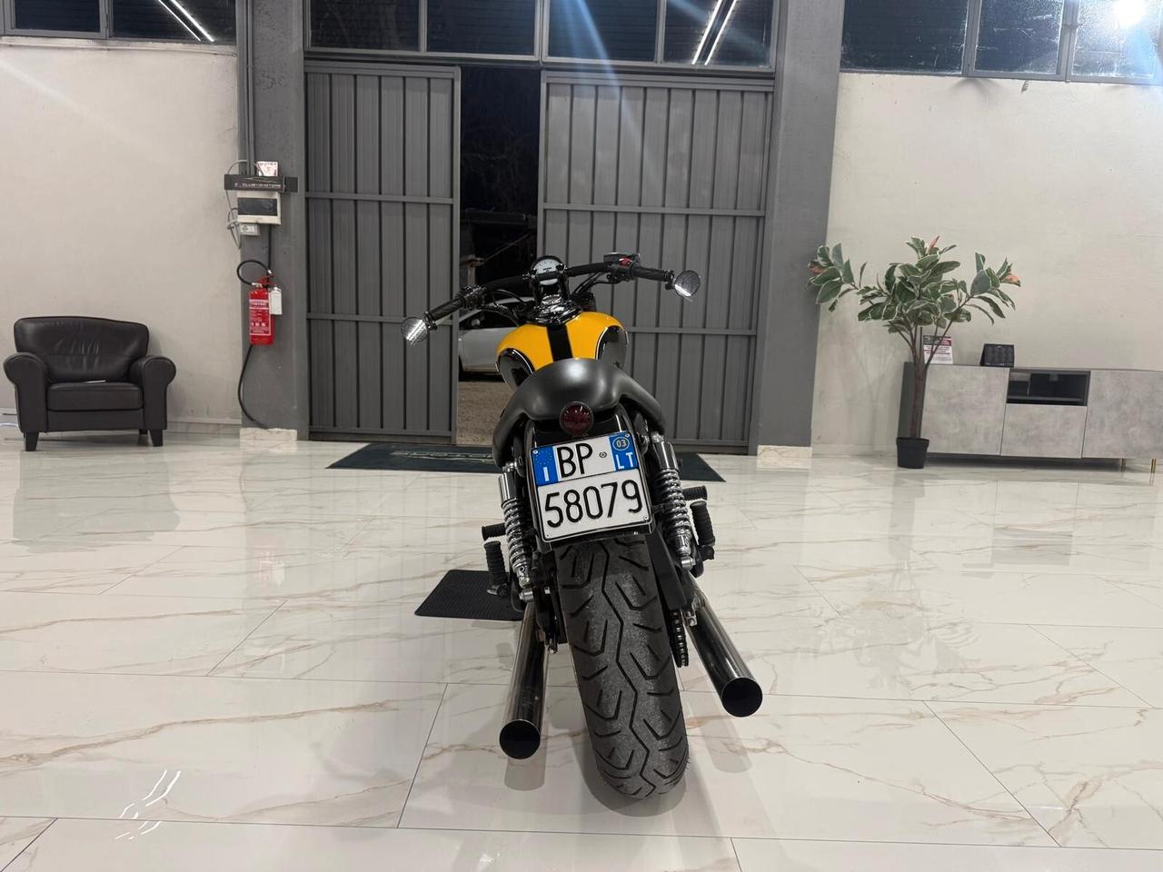 Triumph Speedmaster 790 – 2003 | 12.000 km | Custom