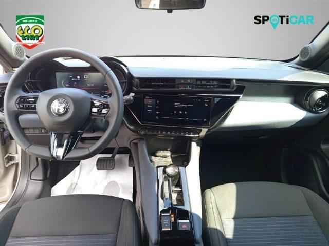 ALFA ROMEO Junior 1.2 136 CV Hybrid eDCT6