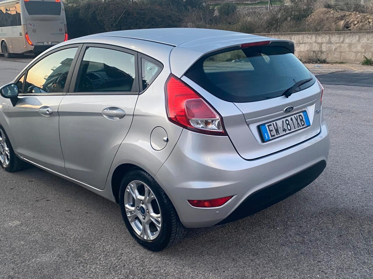 Ford Fiesta 1.5 TDCi 75CV 5 porte