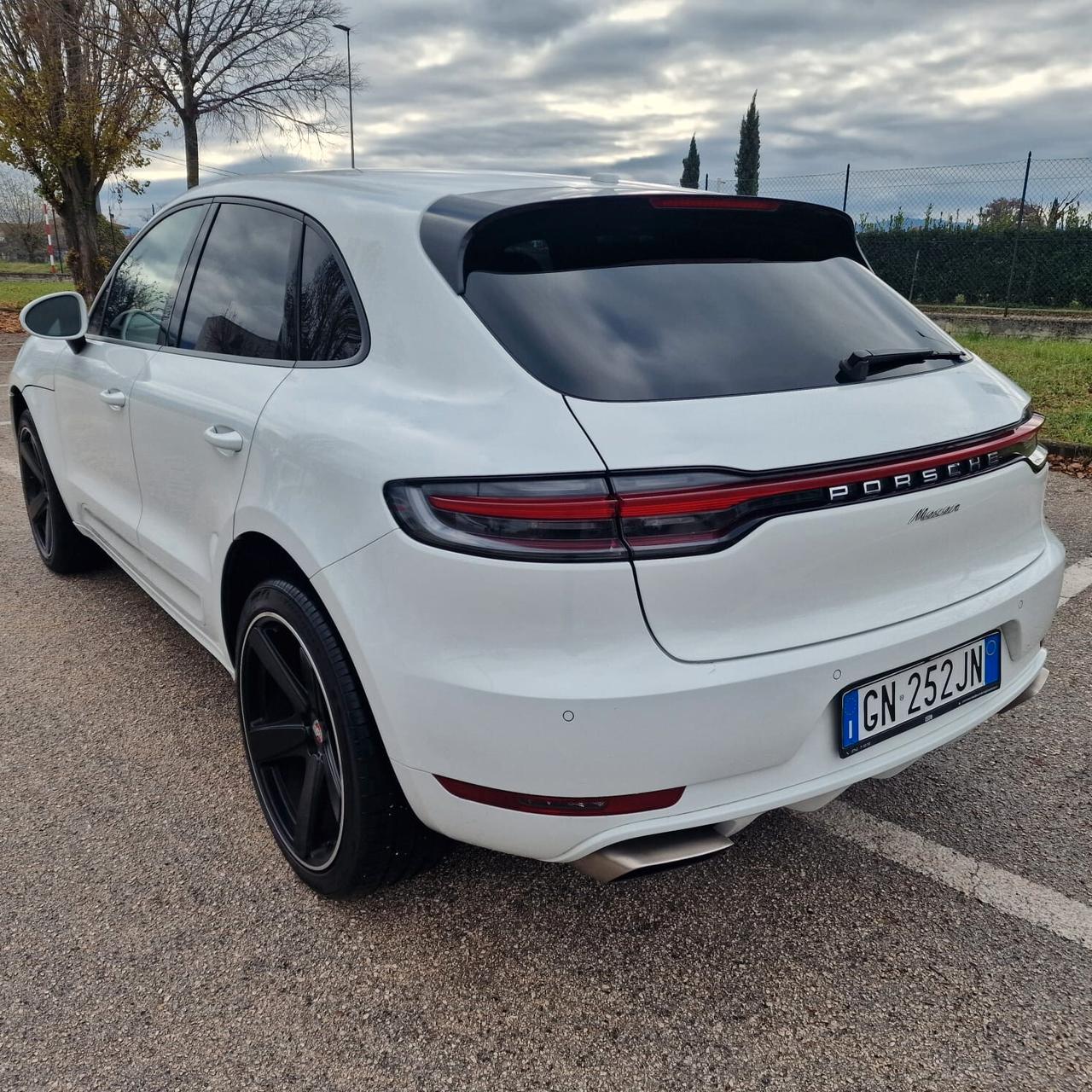 Porsche Macan 2.0 UNICO PROPRIETARIO DA VETRINA