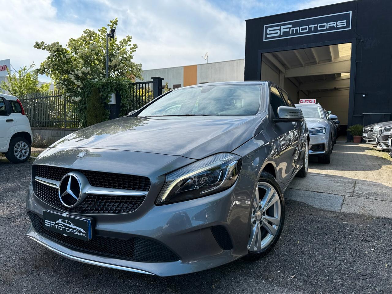 Mercedes-benz A 180 A 180 d Premium