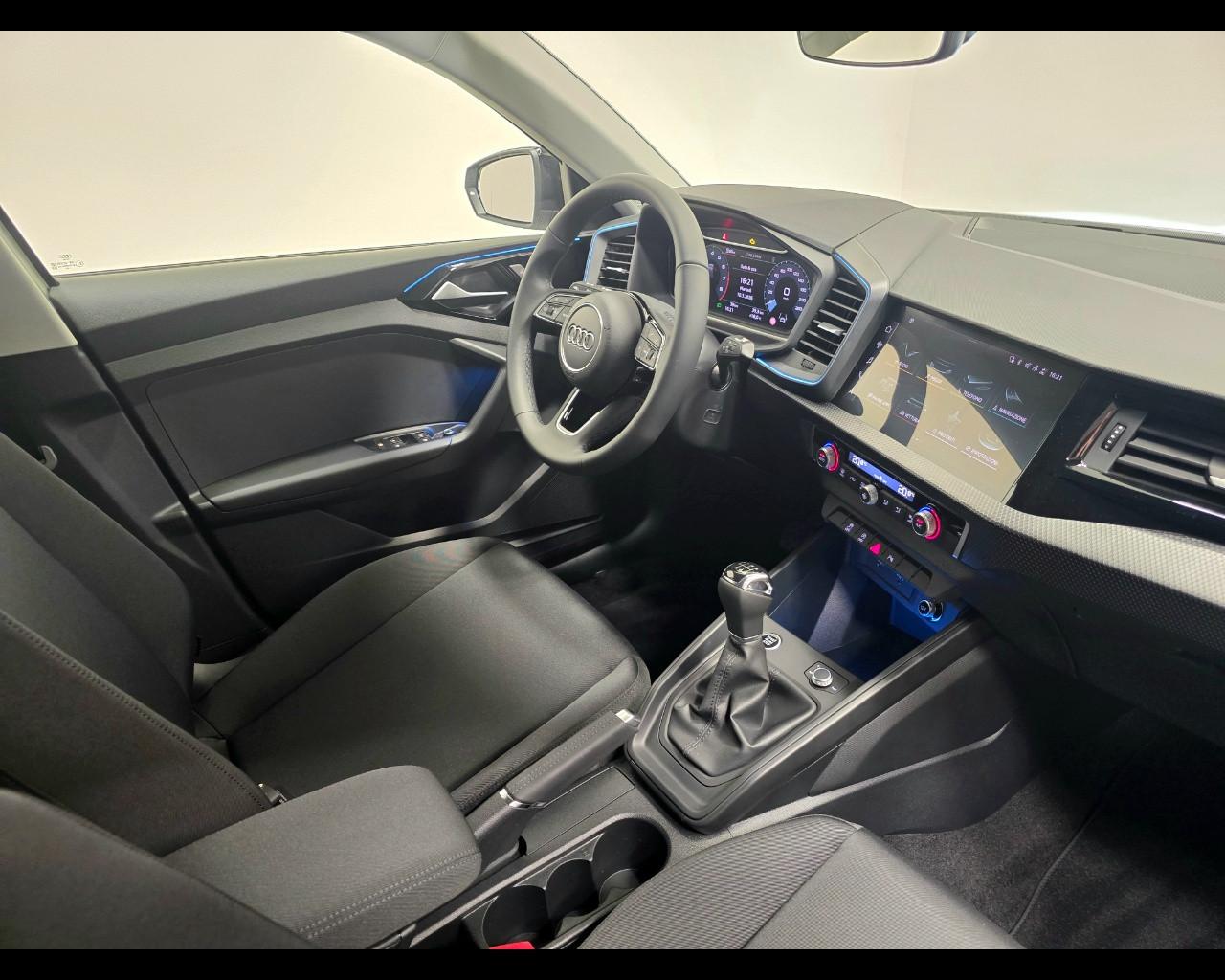 AUDI A1 ALLSTREET 30 TFSI IDENTITY CONTRAST