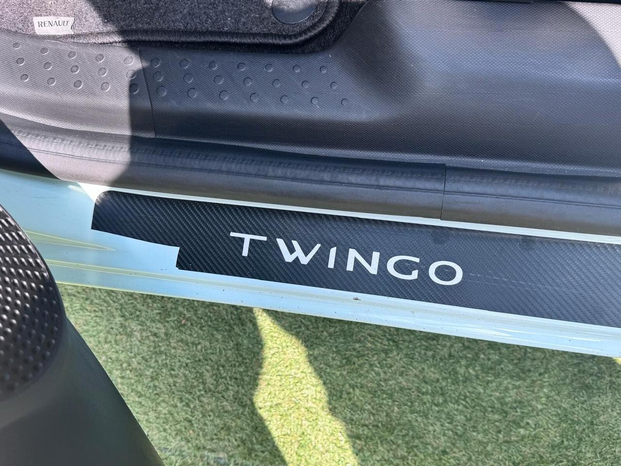 Renault Twingo 1.0 69cv INTENS, FALTDACH, SENSORI,LED,GARANZIA,UNIPRO