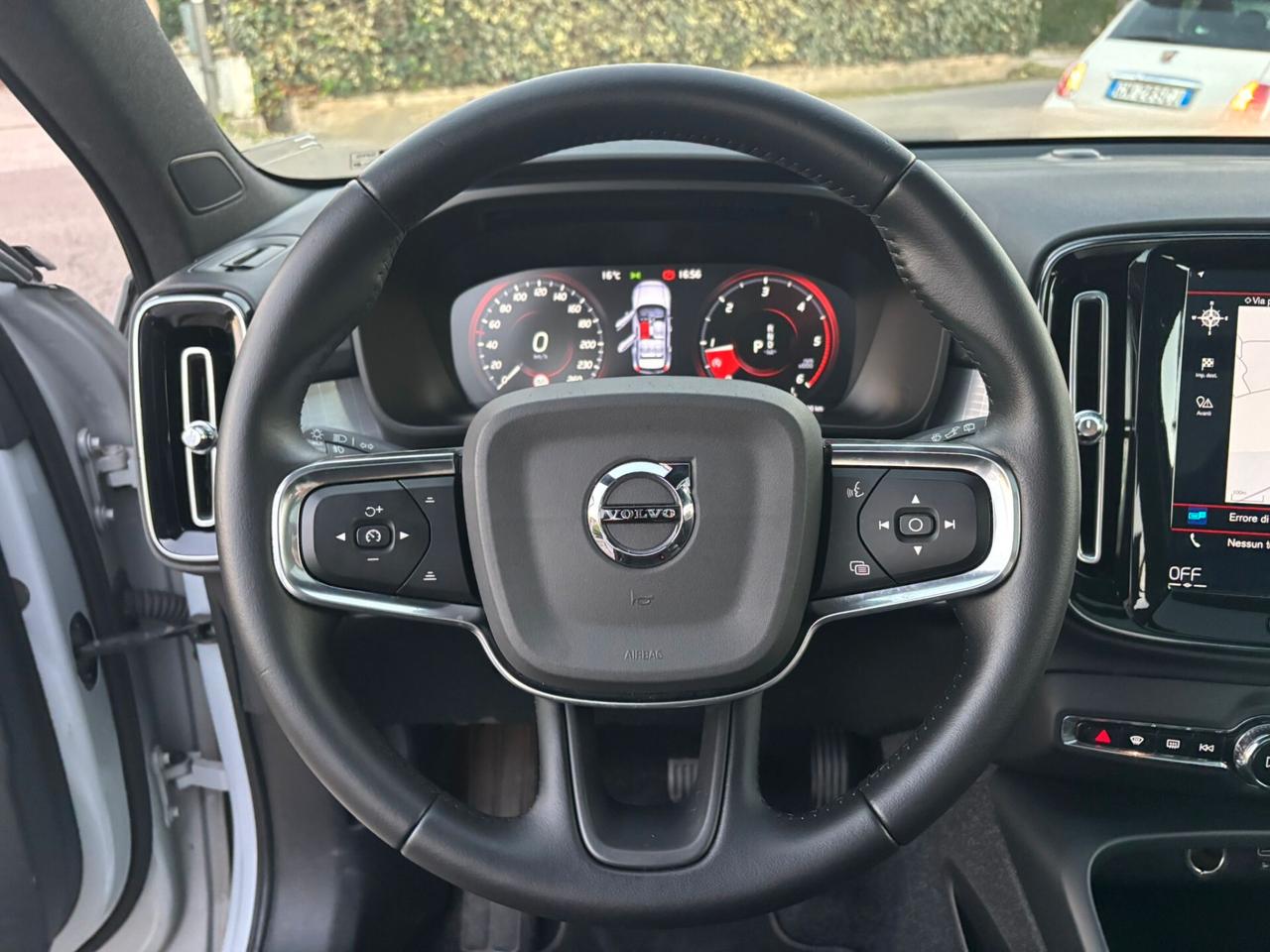 Volvo XC40 D4 AWD Geartronic R-design 2021 TETTO