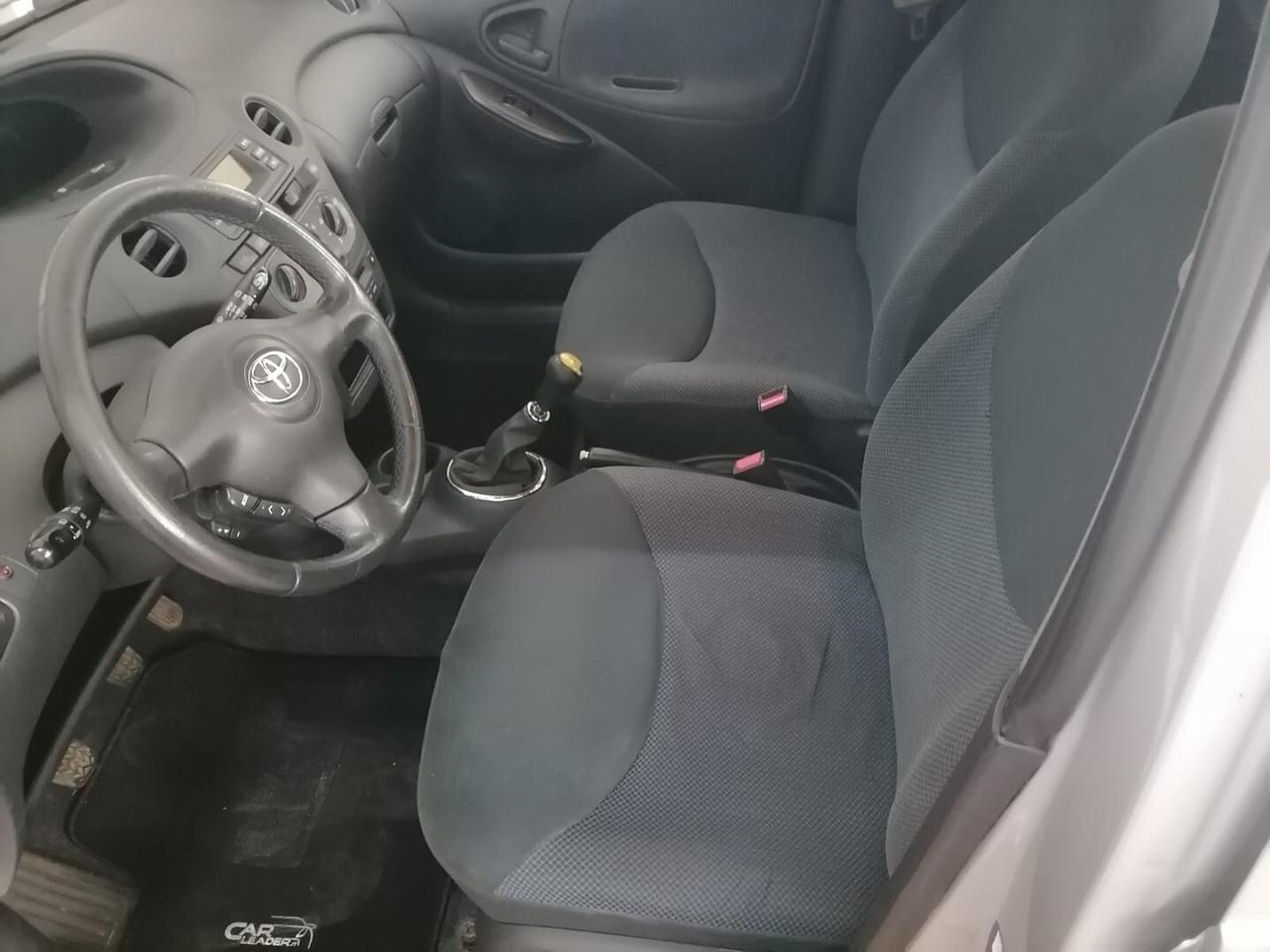 Toyota Yaris 1.0 16v Sol 5p OK NEOPATENTATI