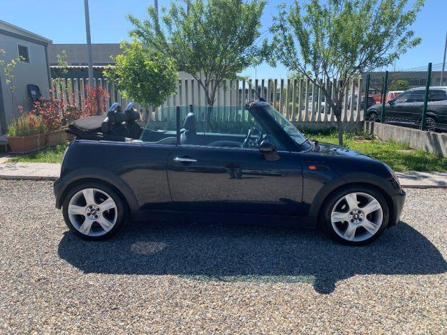 MINI Cabrio Mini 1.6 16V Cooper Sidewalk Cabrio