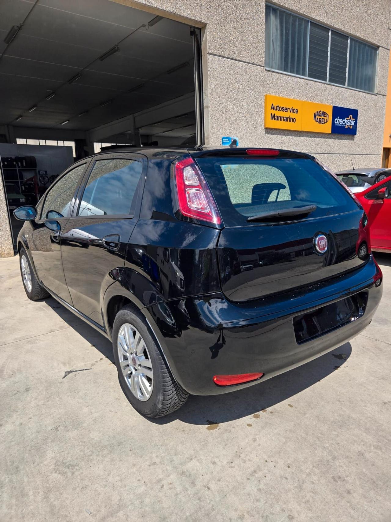FIAT Punto 1.3 MJT 95CV Lounge – 2013