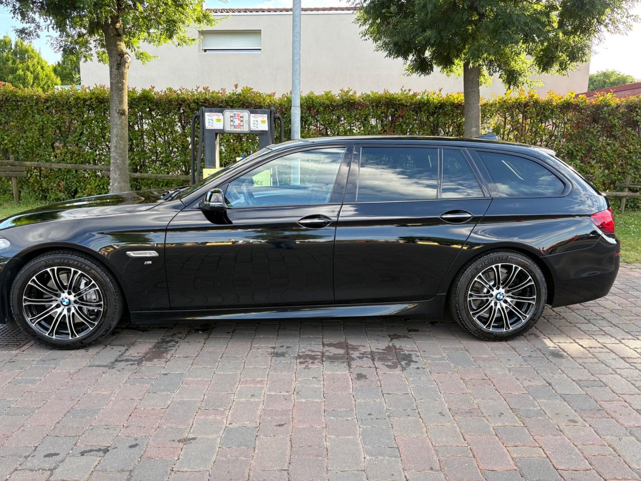 Bmw 525 525d Touring Luxury allestimento MSPORT aut.