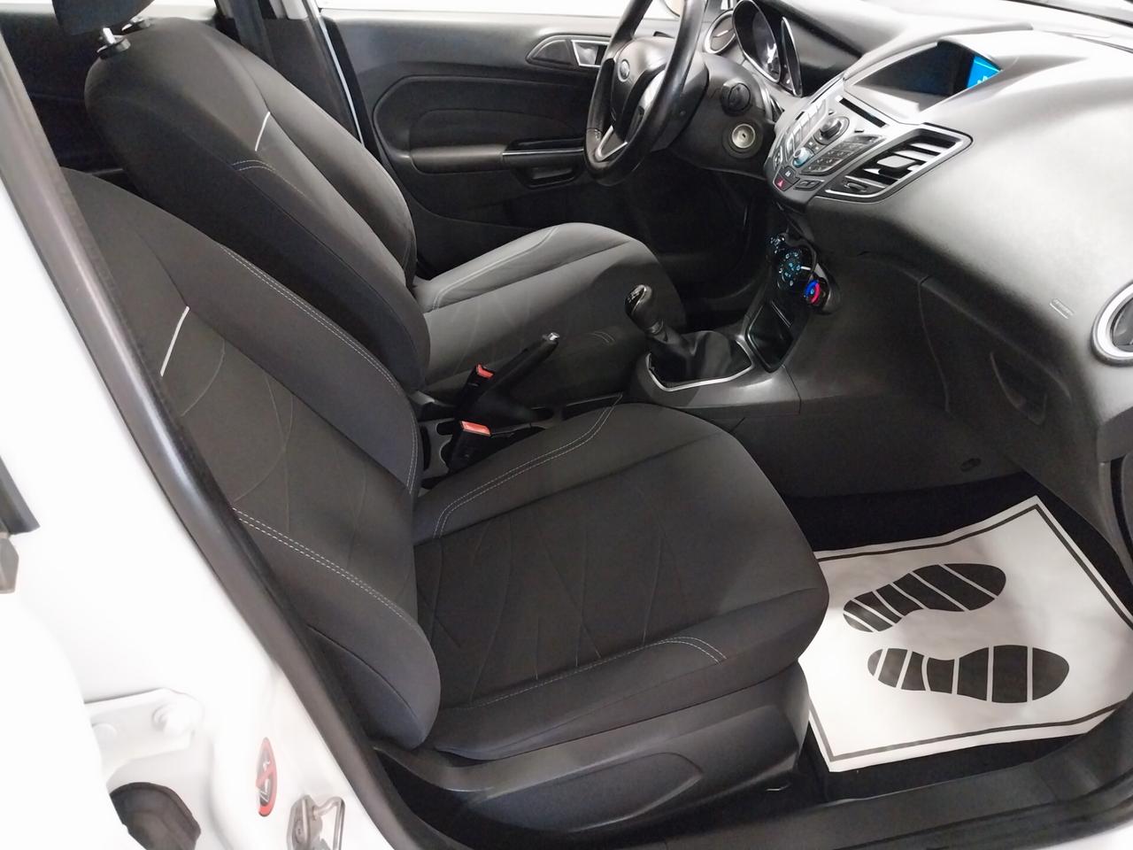 Ford Fiesta 1.5 TDCi 75CV 5 porte Titanium - ok neopatentati