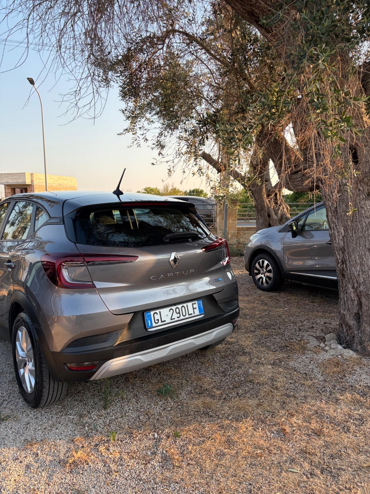 Renault Captur Full Hybrid E-Tech 145 CV Rive Gauche km 60000!!