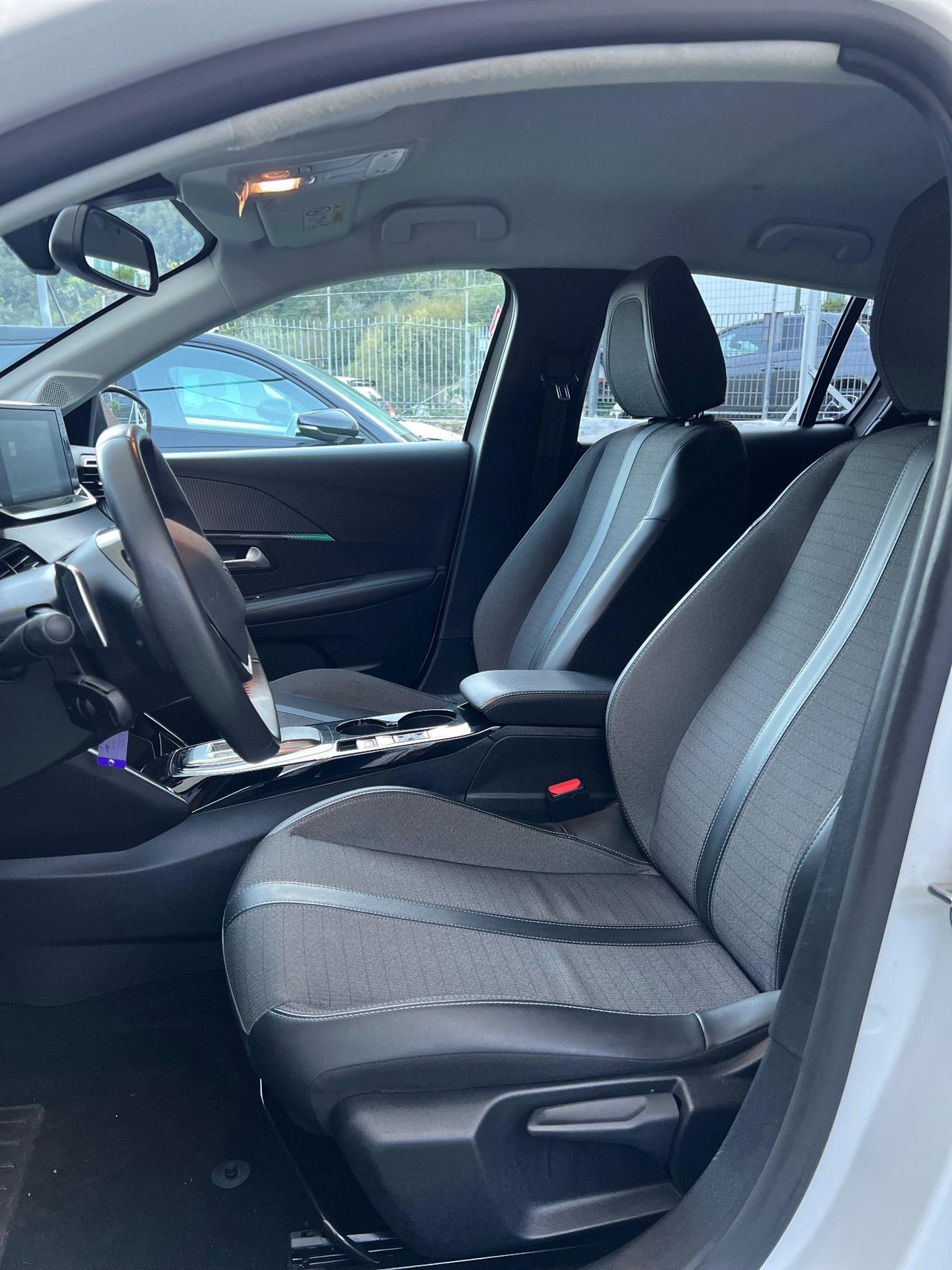 Peugeot 208 PureTech 100 EAT8 5 porte Allure UNICO PROPRIETARIO