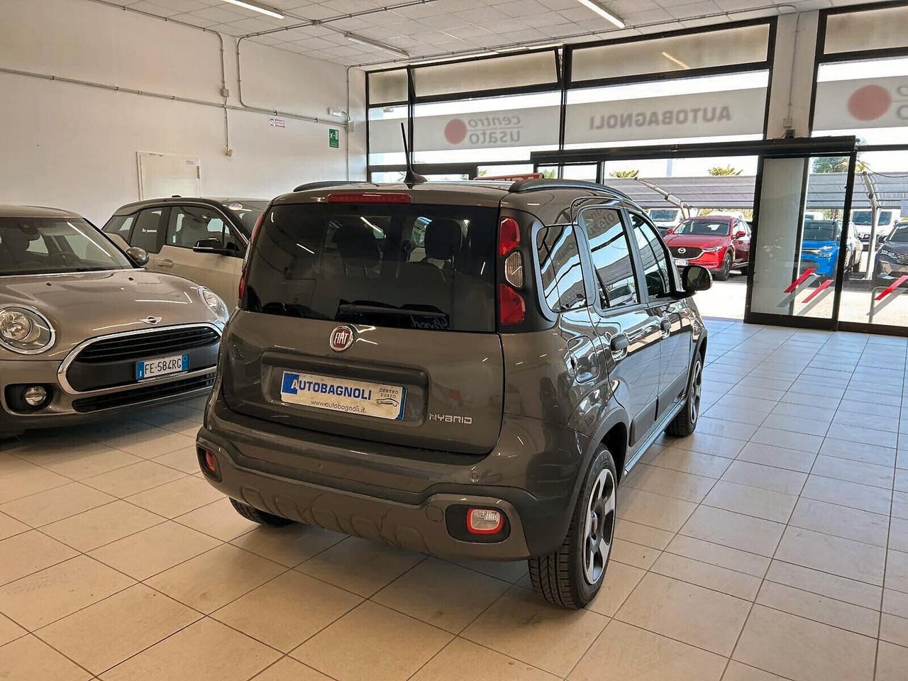 Fiat Panda CROSS 1.0 FireFly Hybrid 6mt SPOTICAR