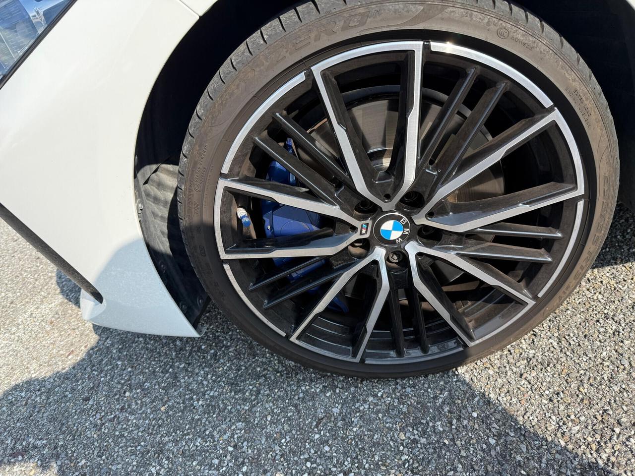 BMW 118D MSPORT AUTO PINZE FRENI BREMBO CERCHI DA 19''