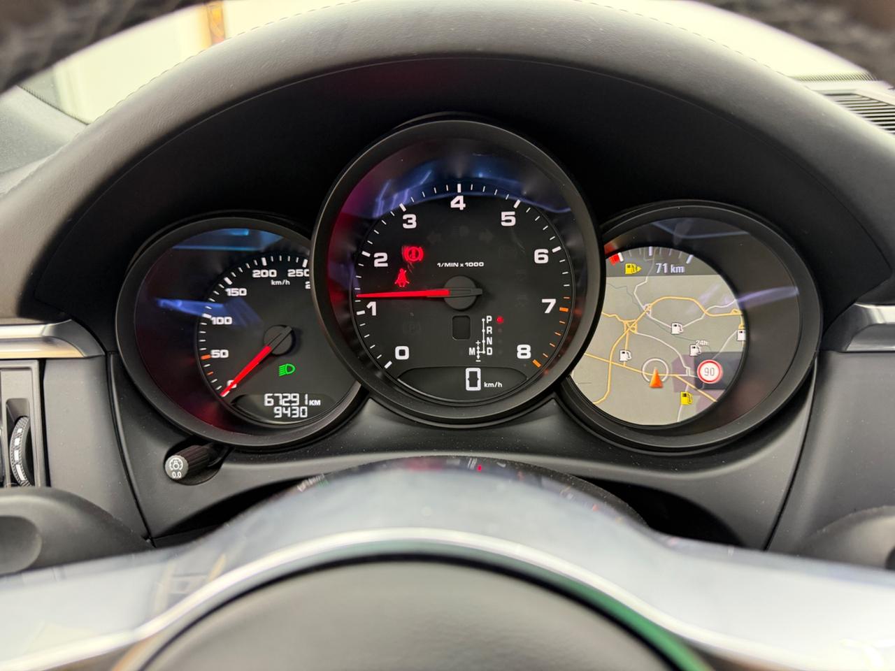 Porsche Macan 2.0 IPER FULL TETTO