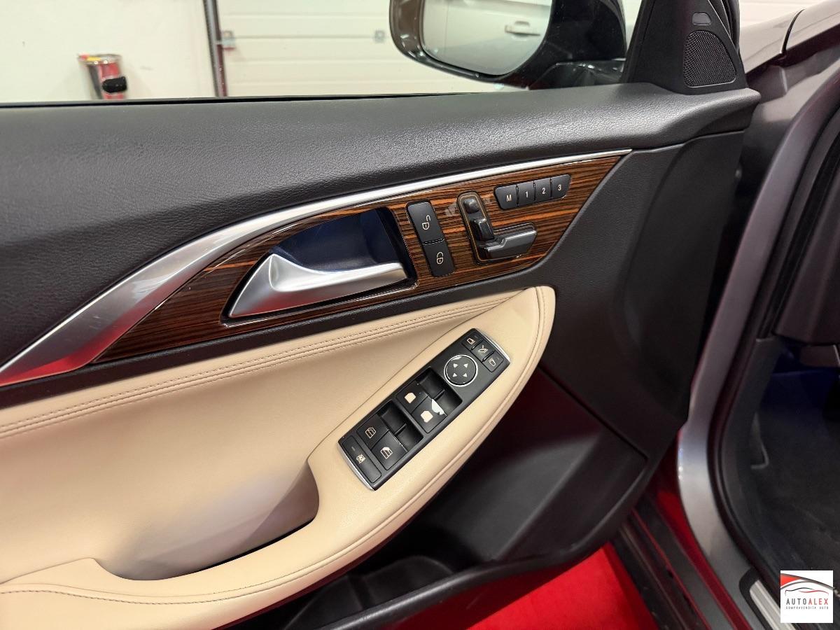 INFINITI - QX30 2.2d Premium Tech awd dct
