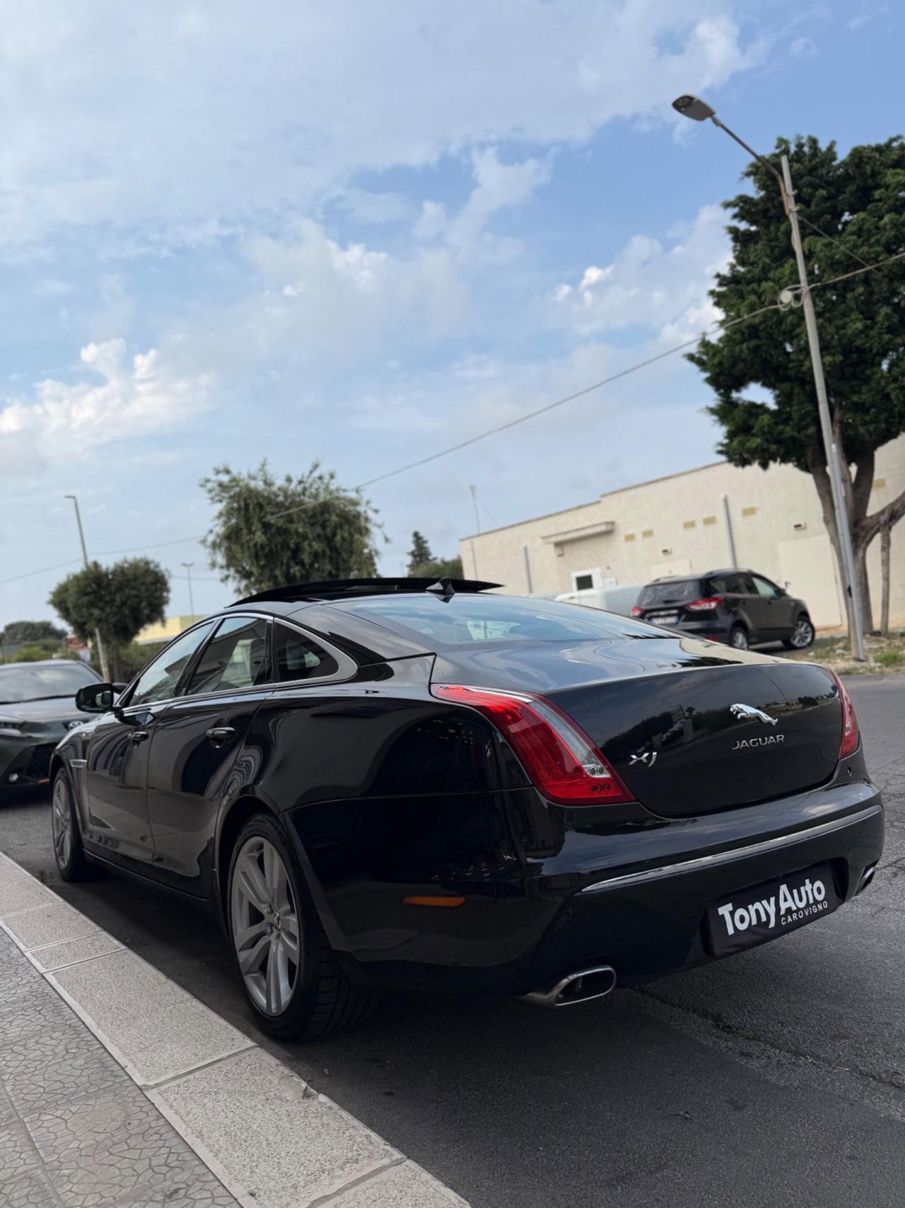 Jaguar XJ 300 C.V DIESEL, CAMBIO AUTOMATICO CON TETTO APRIBILE,TELECAMERA,KM TUTTI CERTIFICATI JAGUAR