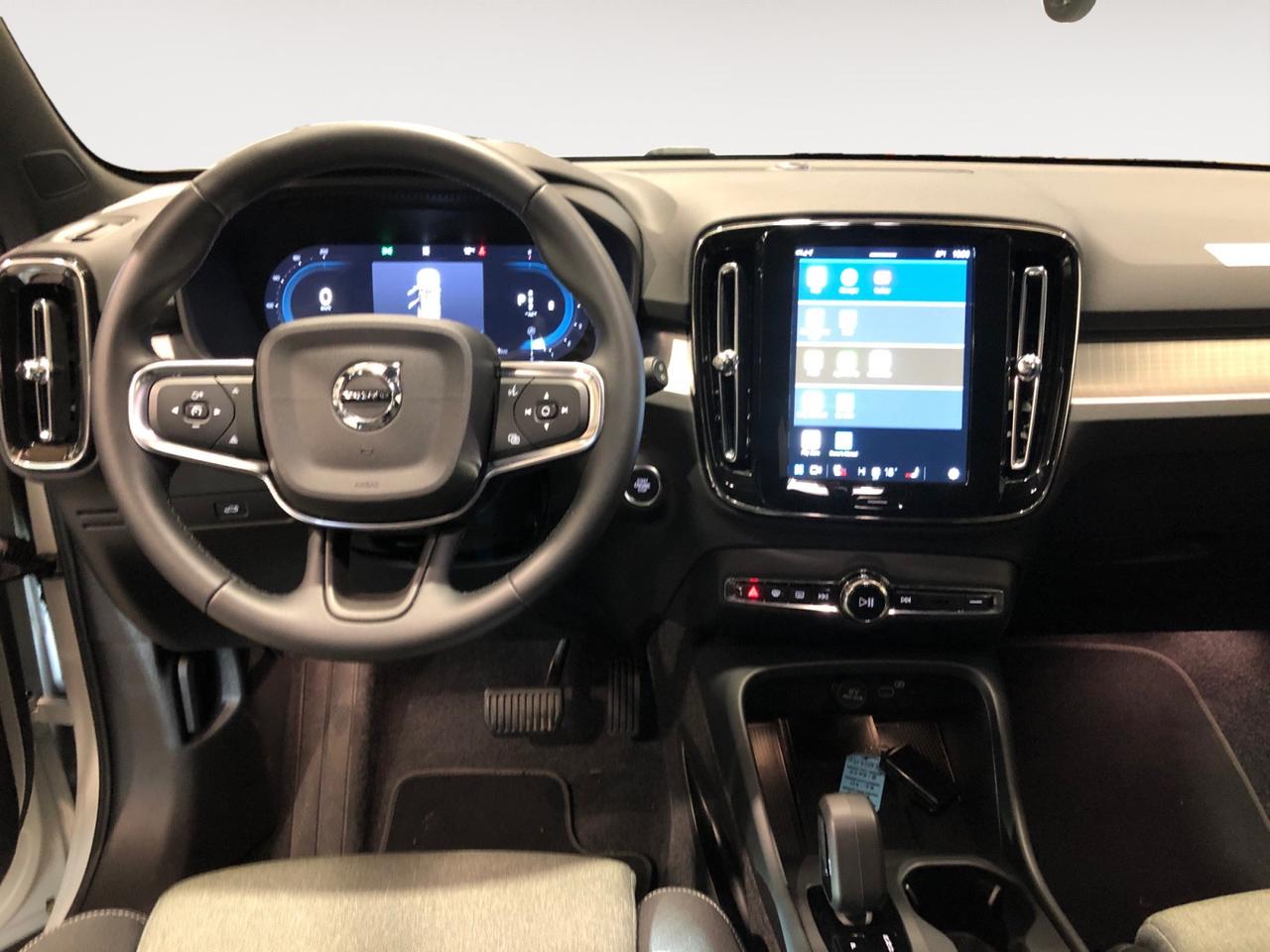 VOLVO XC40 2.0 b3 Core auto