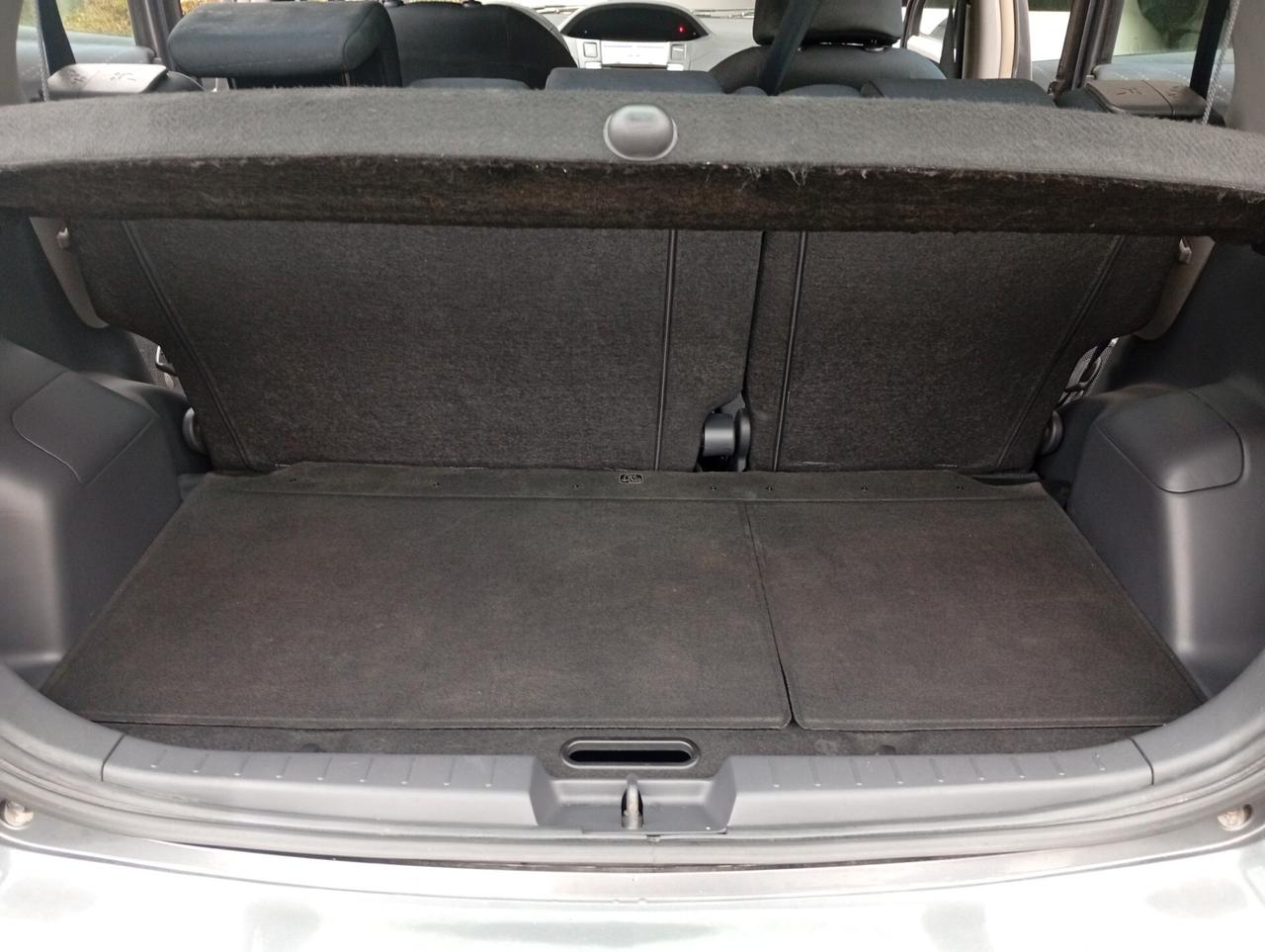 Toyota Yaris 1.3 5 porte Sol