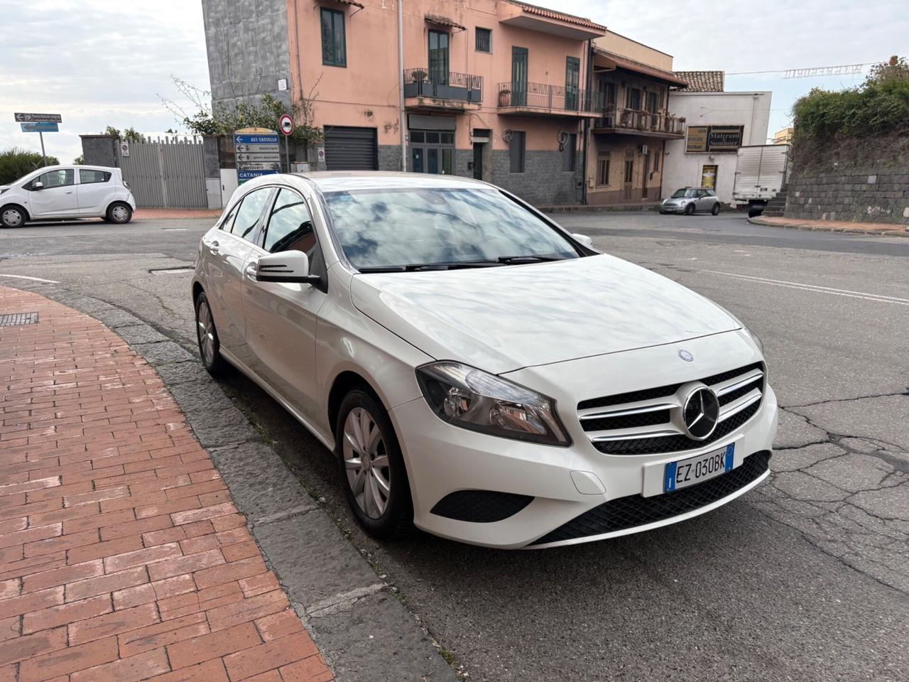 Mercedes-benz A 160 CDI Automatic Executive 2015
