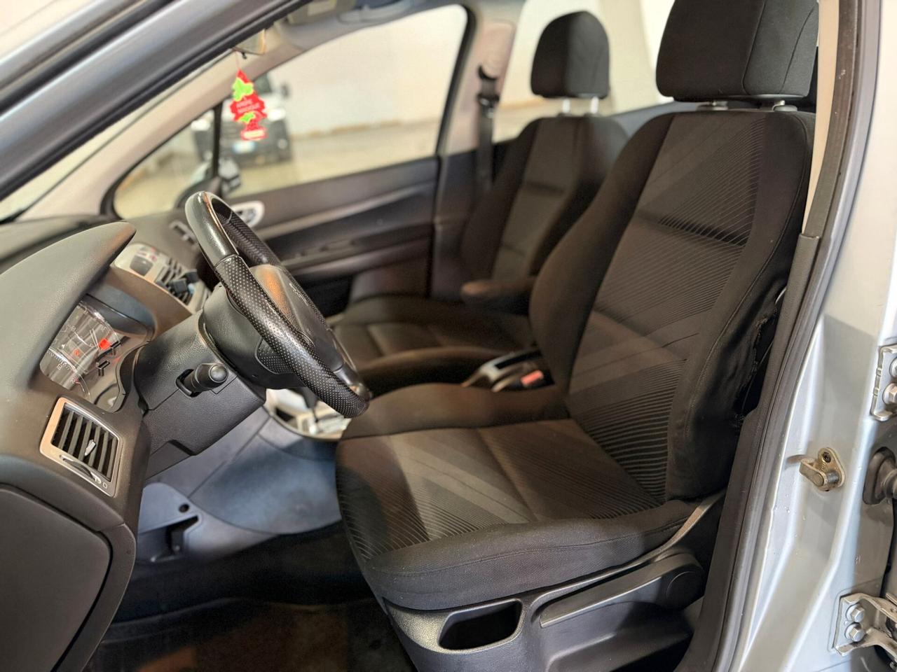 Peugeot 207 1.6 109CV 5p. XSI