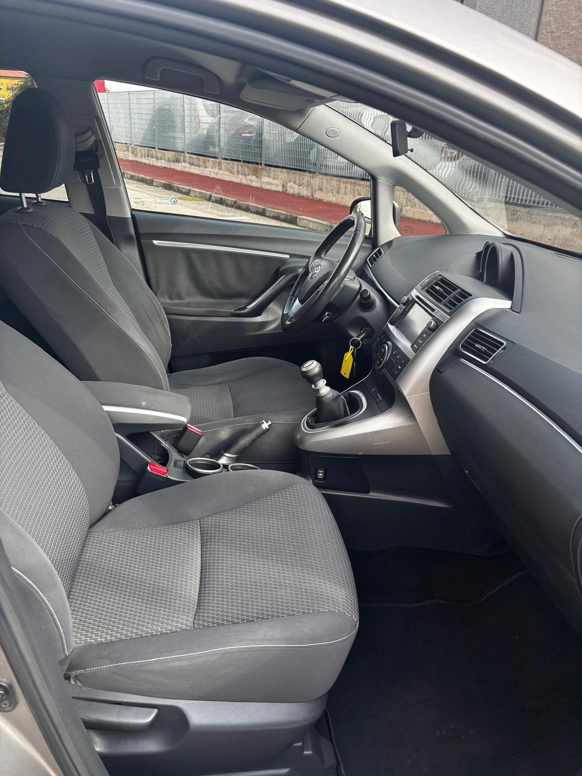 Toyota Verso 1.6 Style BENZINA, KM ORIGIANLI UNICO PROPRIETARIO